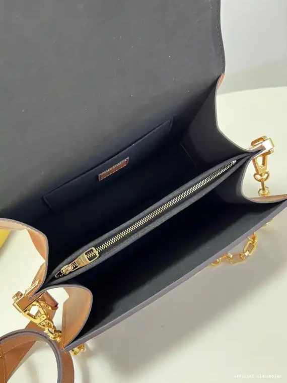 Official oldcobbler VUITTON LOUIS MM DAUPHINE 0619